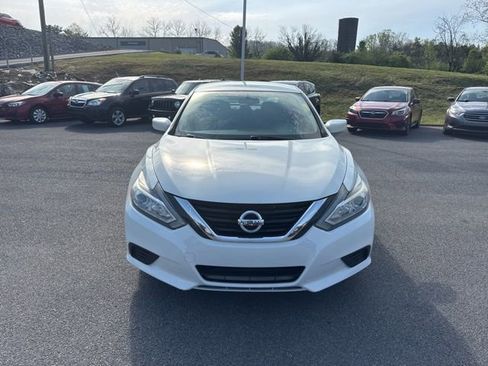 Used 2017 Nissan Altima 2.5 S w/ Power Driver Seat Package image 3