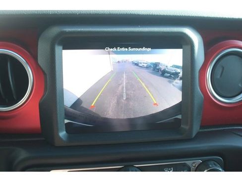 Used 2022 Jeep Wrangler Rubicon w/ Steel Bumper Group image 25