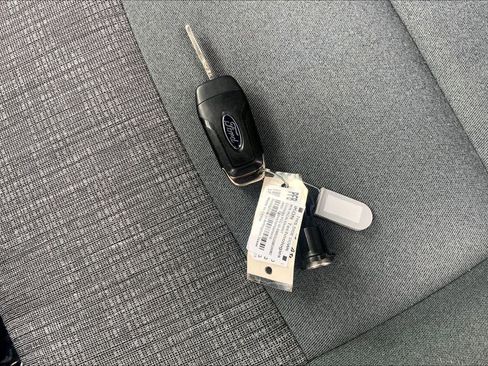 Used 2023 Ford F150 XLT image 40