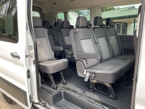 Used 2022 Ford Transit 350 XLT RWD image 19