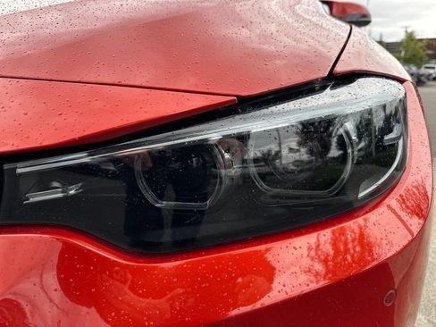 Used 2018 BMW M3 RWD image 9