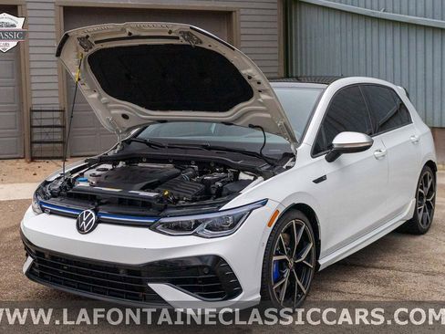 Used 2022 Volkswagen Golf R image 28