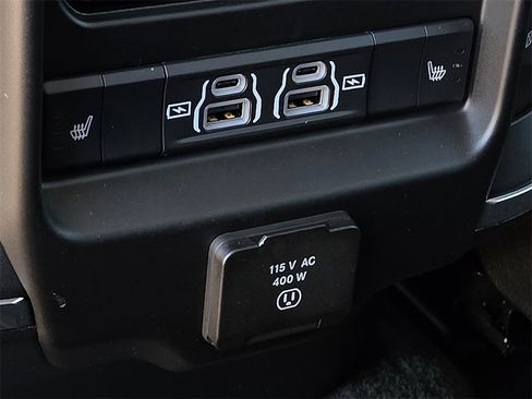 Used 2024 RAM 1500 Laramie image 10