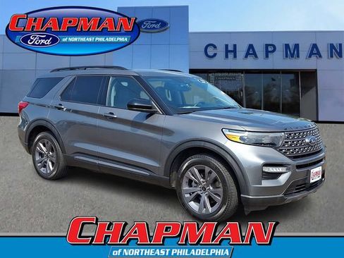 Certified 2023 Ford Explorer XLT w/ Equipment Group 202A AWD/4WD image 1