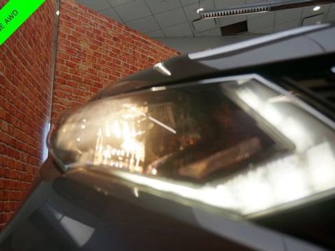 Used 2017 Nissan Rogue SV w/ SV Premium Package image 64