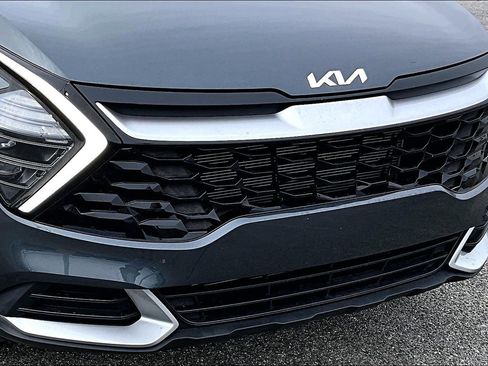 Used 2025 Kia Sportage EX image 28