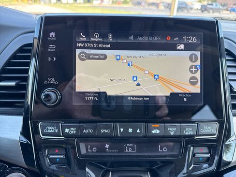 Used 2018 Honda Odyssey Elite image 25