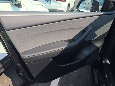 Used 2026 Tesla Model Y AWD image 6
