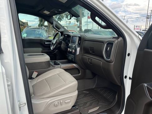 Used 2019 GMC Sierra 1500 SLT w/ SLT Premium Package AWD/4WD image 18