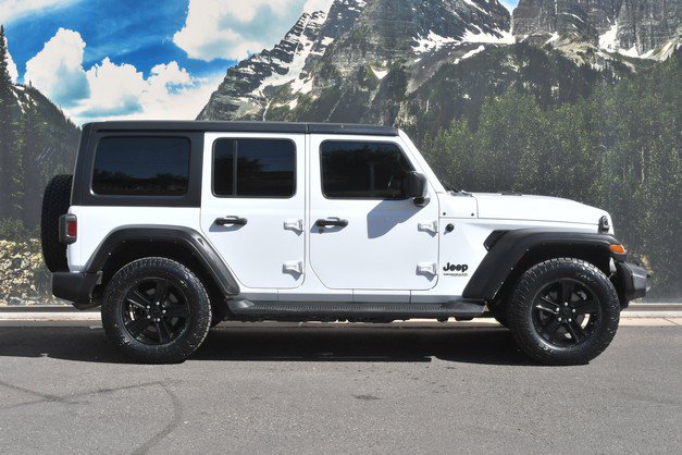 Used 2021 Jeep Wrangler Unlimited Sport AWD/4WD image 2