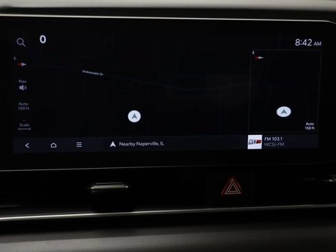 Used 2025 Kia Carnival EX FWD image 8