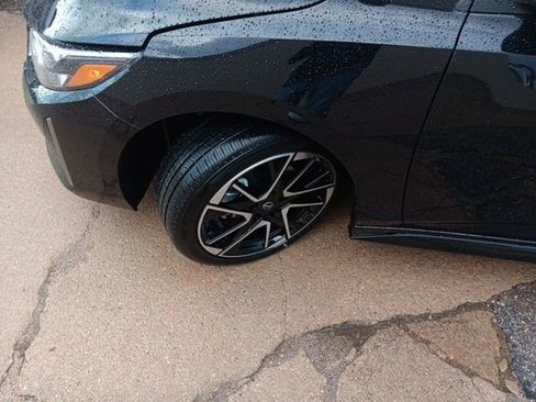 New 2025 Nissan Sentra SR image 36