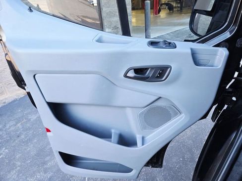 Used 2017 Ford Transit 150 XL image 26