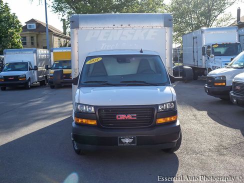 Used 2021 GMC Savana 3500 Extended w/ Power Convenience Package RWD image 4