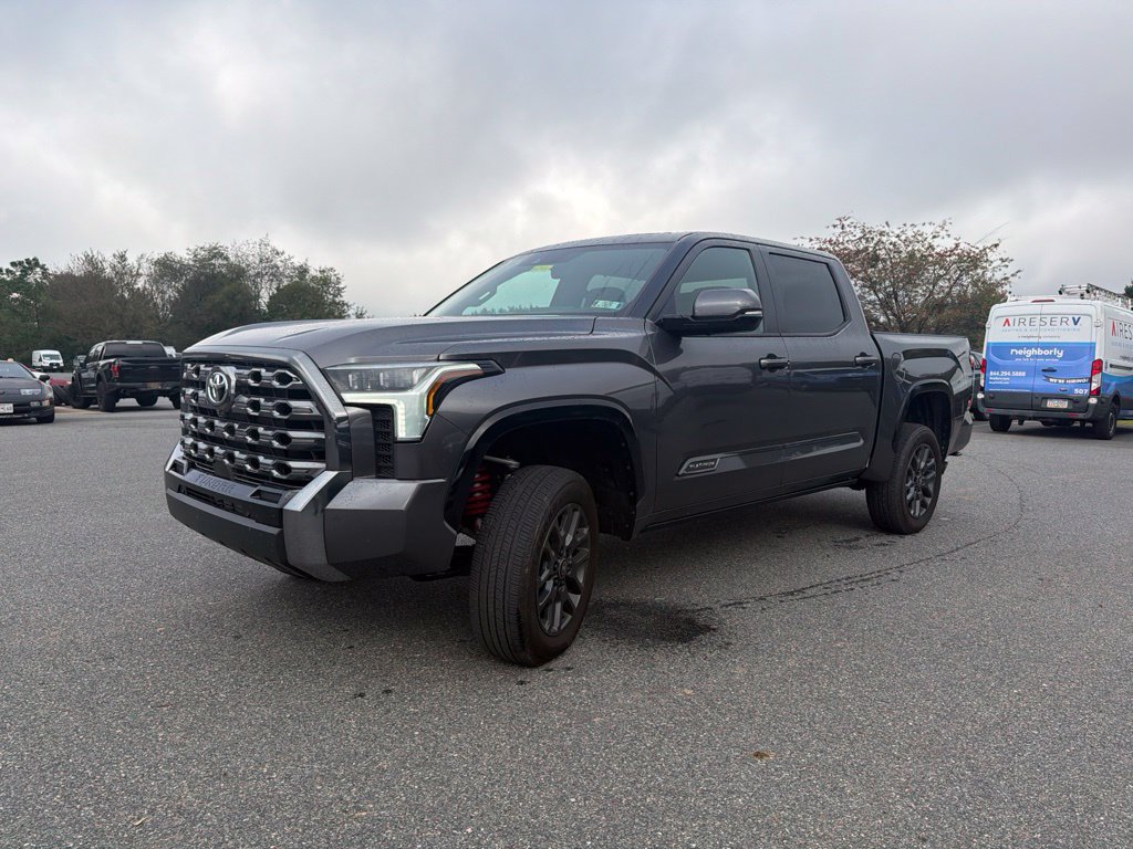 Used 2025 Toyota Tundra Platinum AWD/4WD image 3