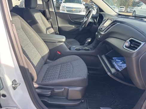 Used 2022 Chevrolet Equinox LT image 26