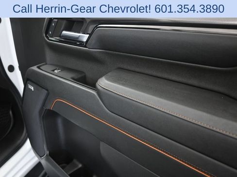 Used 2024 GMC Sierra 2500 AT4 w/ AT4 Premium Plus Package AWD/4WD image 25