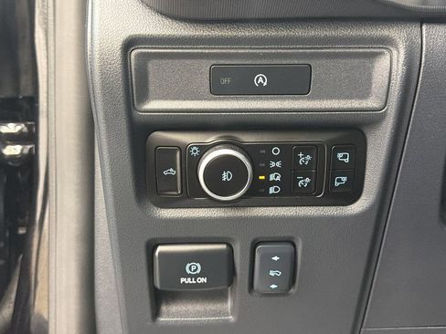 Used 2025 Ford F150 Lariat image 29