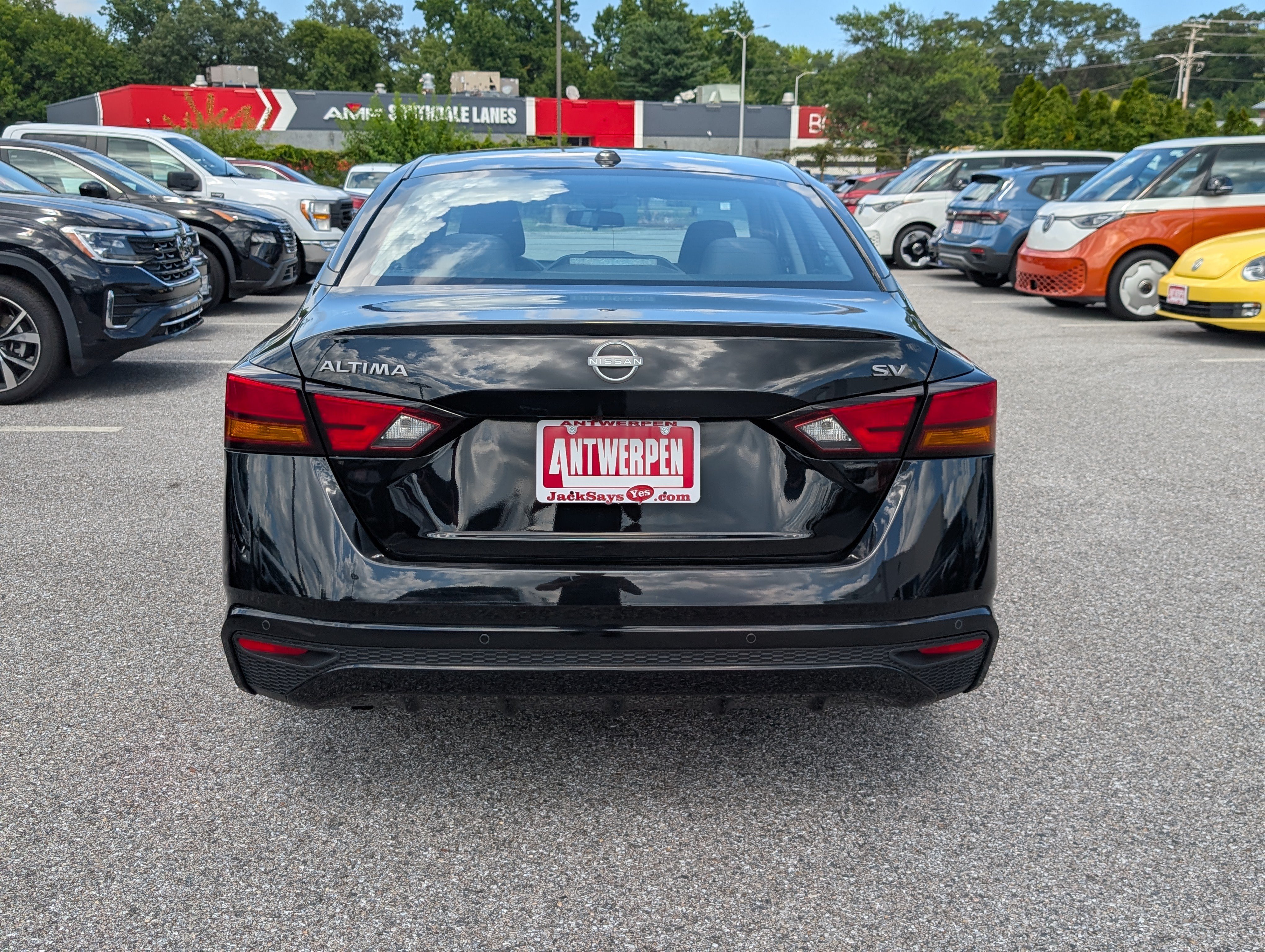 Used 2024 Nissan Altima 2.5 SV FWD image 4