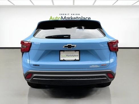 Used 2024 Chevrolet Trax RS w/ Driver Confidence Package FWD image 6