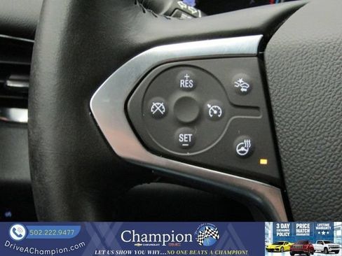 Used 2022 Chevrolet Traverse RS FWD image 31