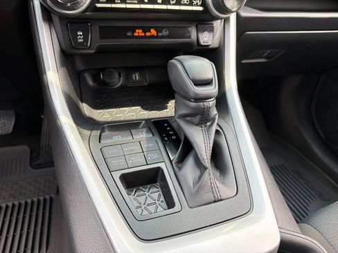 Used 2025 Toyota RAV4 XLE w/ Convenience Package AWD/4WD image 14