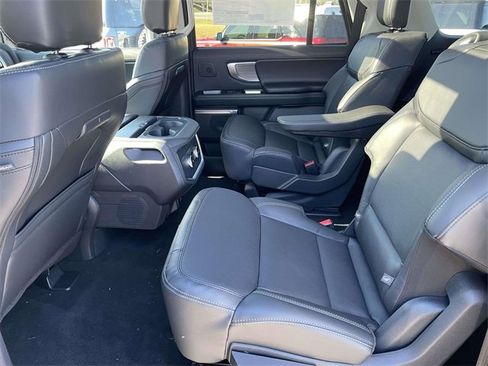 New 2025 Ford Expedition Max Platinum w/ Driver's Package image 6