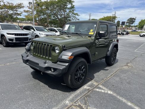 Used 2023 Jeep Wrangler Sport S AWD/4WD image 5