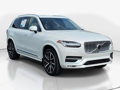 Used 2024 Volvo XC90 B5 Plus w/ Protection Package Premier AWD/4WD image 3
