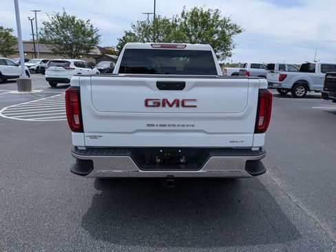 Used 2025 GMC Sierra 1500 SLT AWD/4WD image 4