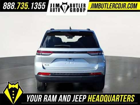 New 2025 Jeep Grand Cherokee Limited AWD/4WD image 4