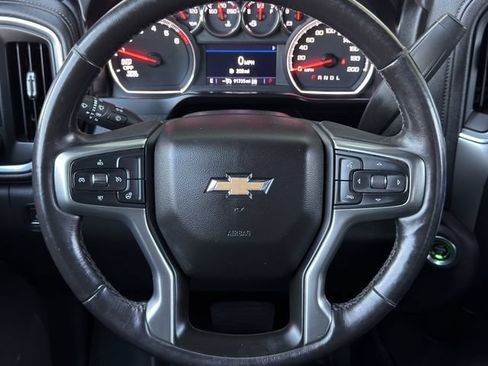 Used 2021 Chevrolet Silverado 1500 LT AWD/4WD image 17