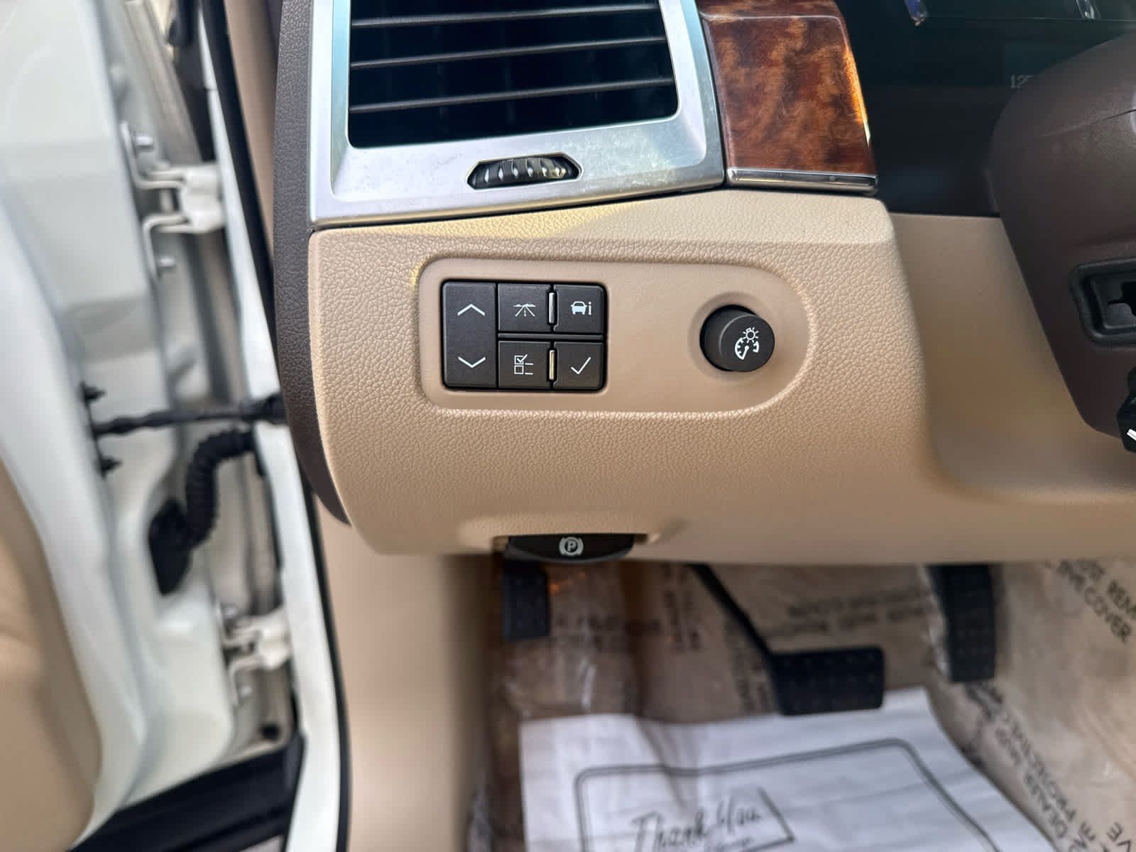 Used 2008 Cadillac SRX RWD image 18