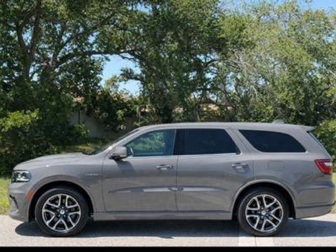 Used 2022 Dodge Durango R/T w/ Tow 'N Go Package AWD/4WD image 19