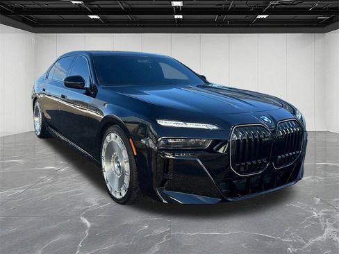 Used 2025 BMW 760i xDrive 760i xDrive image 11