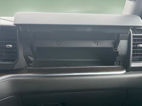 Used 2024 Chevrolet Silverado 2500 LT image 14