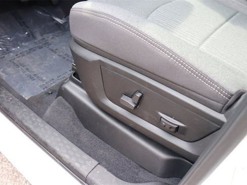 New 2024 RAM 2500 Big Horn w/ Towing Technology Group image 13