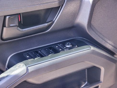 Certified 2025 Toyota Tacoma SR5 image 24