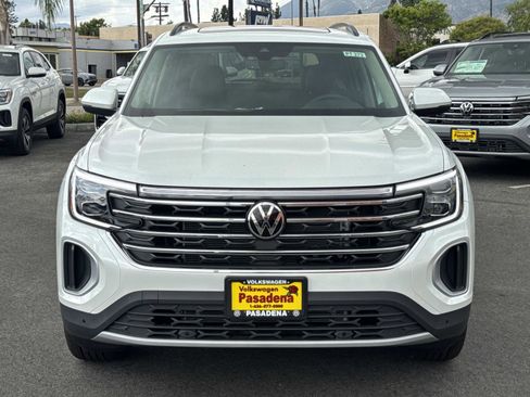 New 2026 Volkswagen Atlas SE FWD image 2