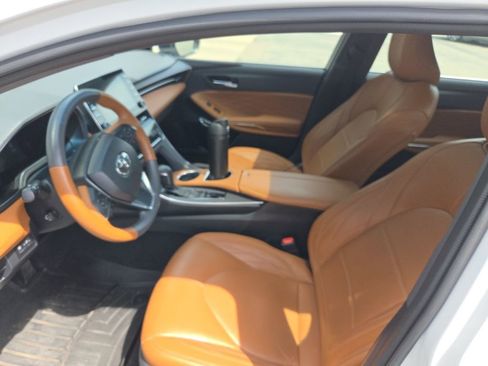 Used 2019 Toyota Avalon Limited w/ Advanced Safety Package FWD image 6