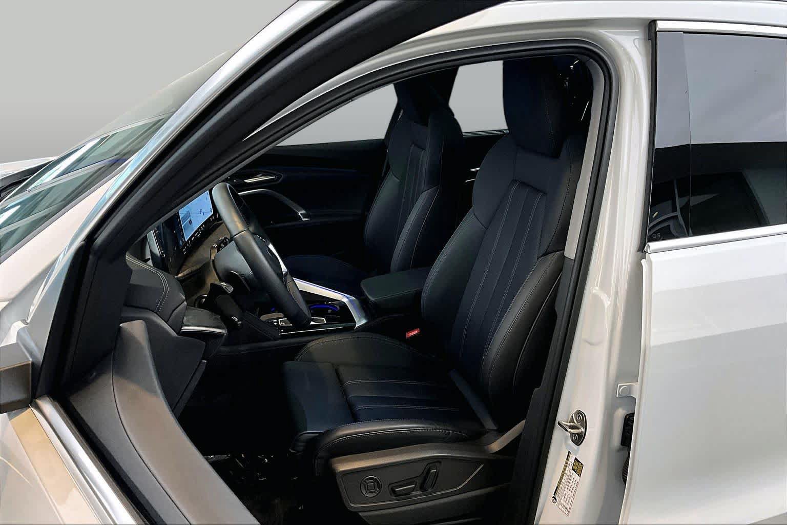 Certified 2026 Audi Q5 Premium Plus AWD/4WD image 8