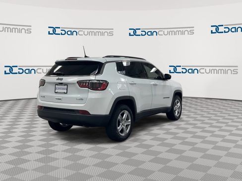 Used 2023 Jeep Compass Latitude AWD/4WD image 8