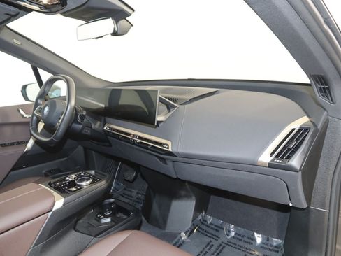 Used 2023 BMW iX xDrive50 AWD/4WD image 47