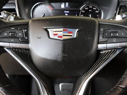 Used 2023 Cadillac XT6 Sport image 18