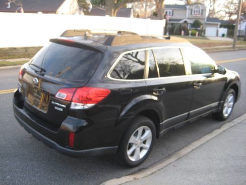 Used 2014 Subaru Outback 2.5i Premium image 5