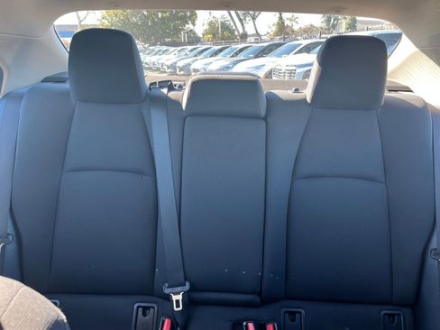Used 2023 Toyota Corolla LE image 39