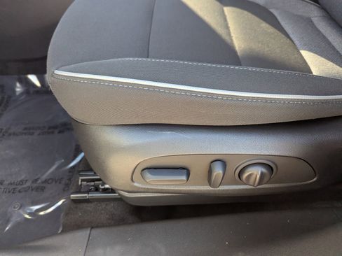 Certified 2023 Chevrolet TrailBlazer LT image 28