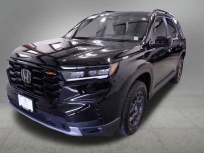 Certified 2025 Honda Pilot TrailSport