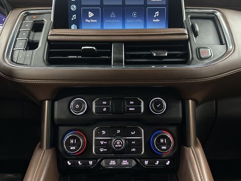 Used 2023 Chevrolet Suburban High Country image 22