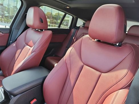 Used 2024 BMW X4 xDrive30i w/ Parking Assistance Package image 26